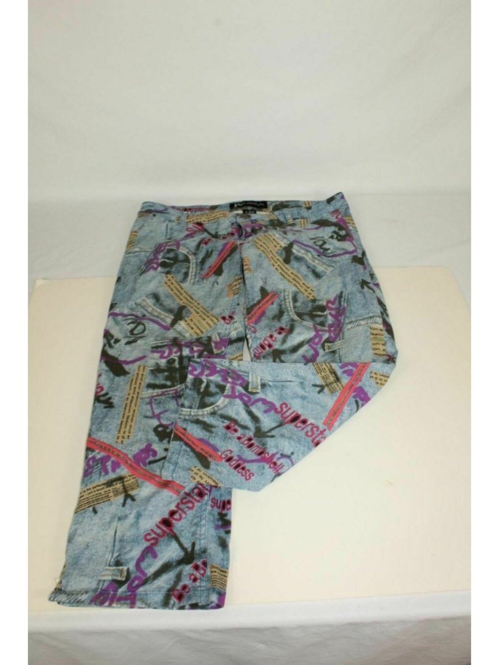 Retro Jeans Superstar Print Jeans / Capris by J-Lo Women's Junior Size 7